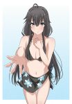 1girl alluring bikini black_hair blue_eyes kiui smile swimsuit yahari_ore_no_seishun_lovecome_wa_machigatteiru. yukinoshita_yukino