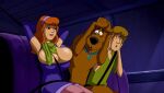 big_breasts bouncing_breasts daphne_blake gif scooby-doo shaggy